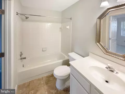 4220 Ashmere Cir, Dumfries, VA 22025 photo 11