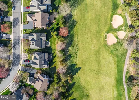View/Area - 8158 Snead Loop, Gainesville, VA 20155 photo 3 of 15