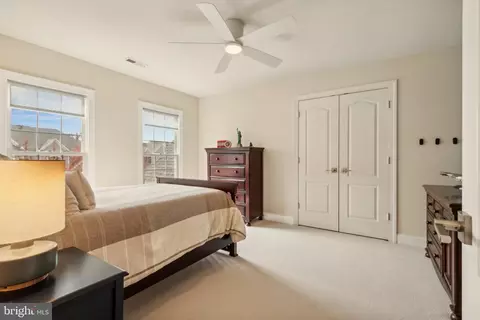 Bedroom - 8158 Snead Loop, Gainesville, VA 20155 photo 13 of 16