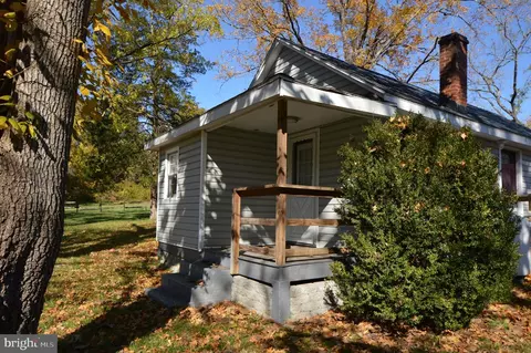 17725 Batestown Rd, Dumfries, VA 22025 photo 2