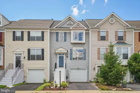 8898 Moat Crossing Pl, Bristow, VA 20136