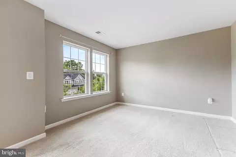 18205 Jillian Ln, Triangle, VA 22172 photo 29