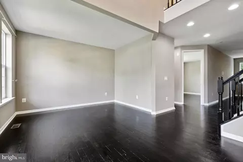 18205 Jillian Ln, Triangle, VA 22172 photo 7