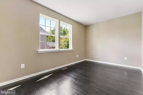 18205 Jillian Ln, Triangle, VA 22172 photo 14