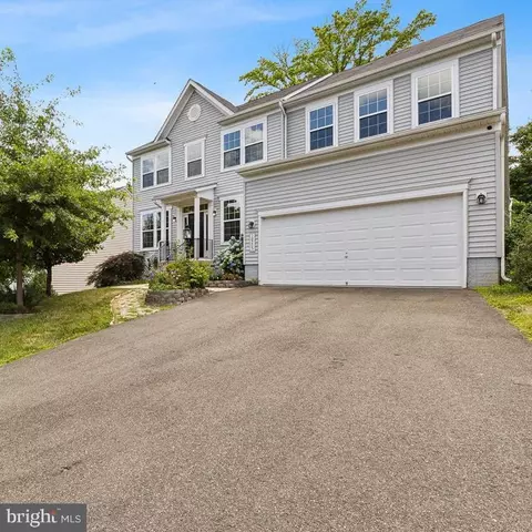 18205 Jillian Ln, Triangle, VA 22172