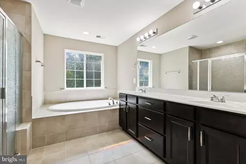 18205 Jillian Ln, Triangle, VA 22172 photo 32