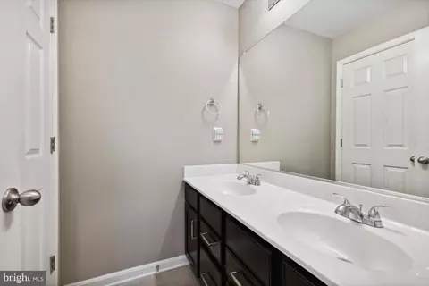 18205 Jillian Ln, Triangle, VA 22172 photo 40