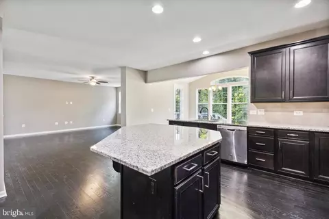 18205 Jillian Ln, Triangle, VA 22172 photo 18