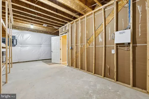 18205 Jillian Ln, Triangle, VA 22172 photo 59