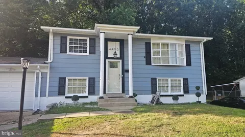 4493 Eastlawn Ave, Woodbridge, VA 22193