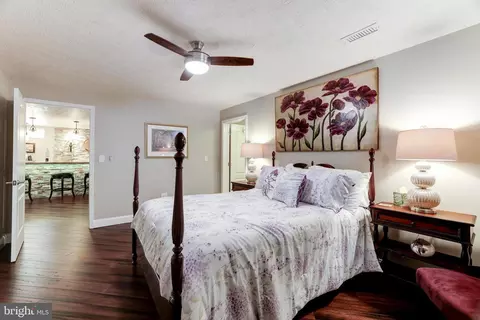 Bedroom - 16138 Dancing Leaf Pl, Dumfries, VA 22025 photo 8 of 8
