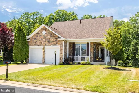 16138 Dancing Leaf Pl, Dumfries, VA 22025