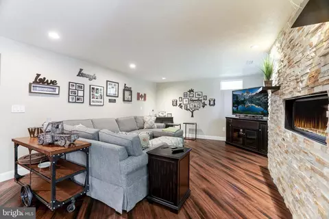 Other - 16138 Dancing Leaf Pl, Dumfries, VA 22025 photo 19 of 30