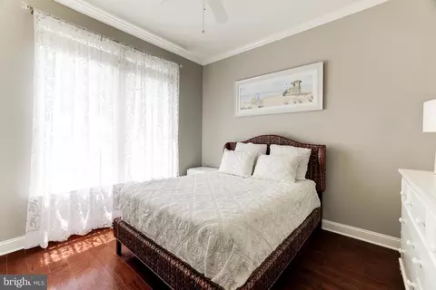 Bedroom - 16138 Dancing Leaf Pl, Dumfries, VA 22025 photo 5 of 8