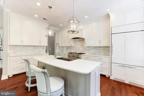 Kitchen - 16138 Dancing Leaf Pl, Dumfries, VA 22025 photo 3 of 12