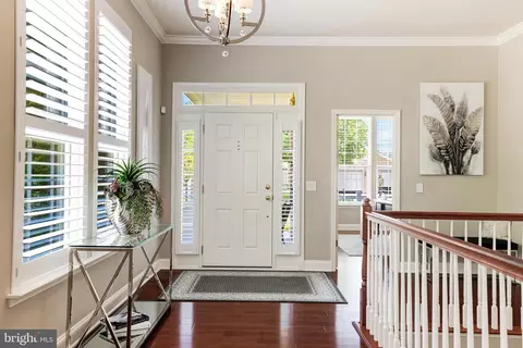 Entry Way - 16138 Dancing Leaf Pl, Dumfries, VA 22025 photo 3 of 12