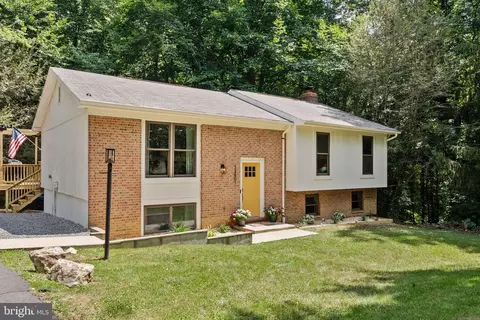 13601 Smithwood Ct, Nokesville, VA 20181