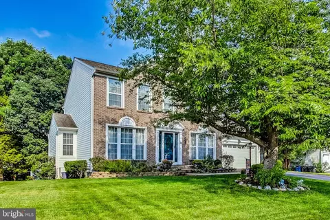 15385 Bevanwood Dr, Woodbridge, VA 22193