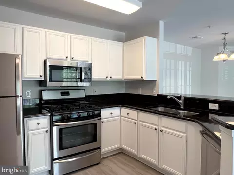 11000 Kinship Ct #201, Manassas, VA 20109