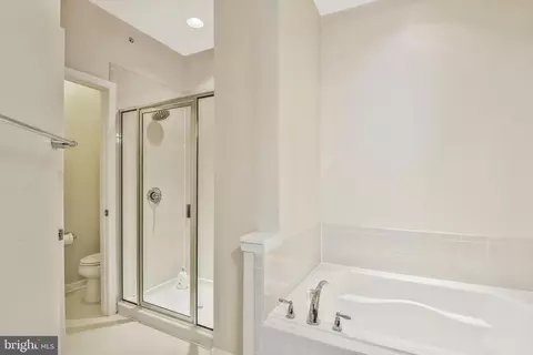 7408 Brunson Cir, Gainesville, VA 20155 photo 11