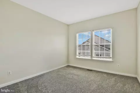 7408 Brunson Cir, Gainesville, VA 20155 photo 14