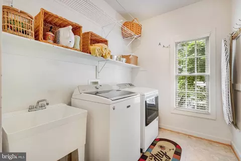 9927 Bagpipe Ct, Bristow, VA 20136 photo 27