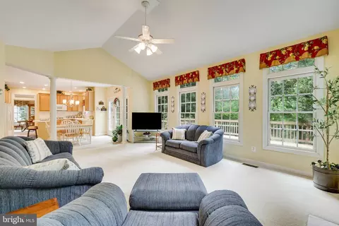 9927 Bagpipe Ct, Bristow, VA 20136 photo 14