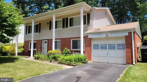 4806 Korvett Dr, Woodbridge, VA 22193