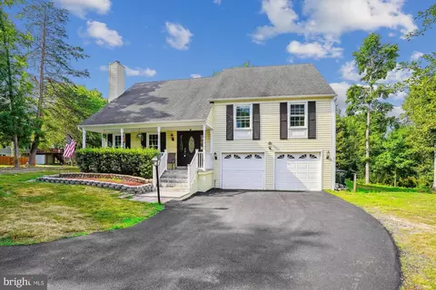 4305 Flodden Ct, Woodbridge, VA 22192