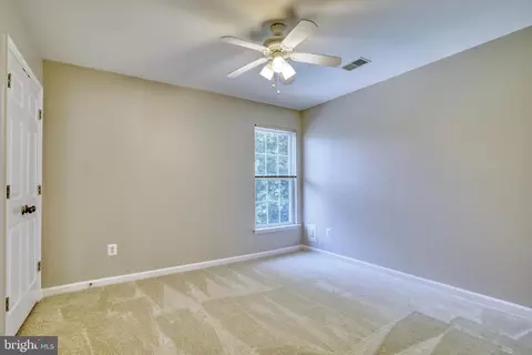 15852 Jester Ct, Dumfries, VA 22025 photo 32