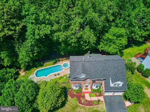 15852 Jester Ct, Dumfries, VA 22025 photo 3