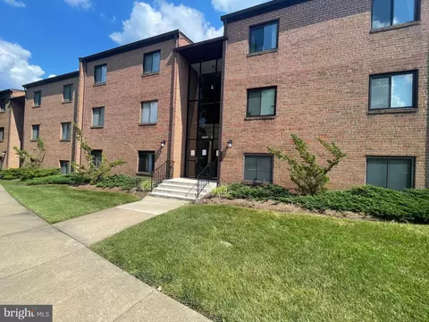 10627 Provincial Dr, Manassas, VA 20109