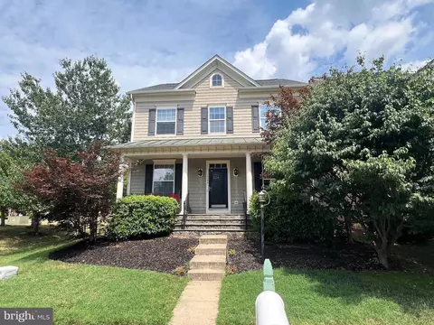 14284 Catbird Dr, Gainesville, VA 20155