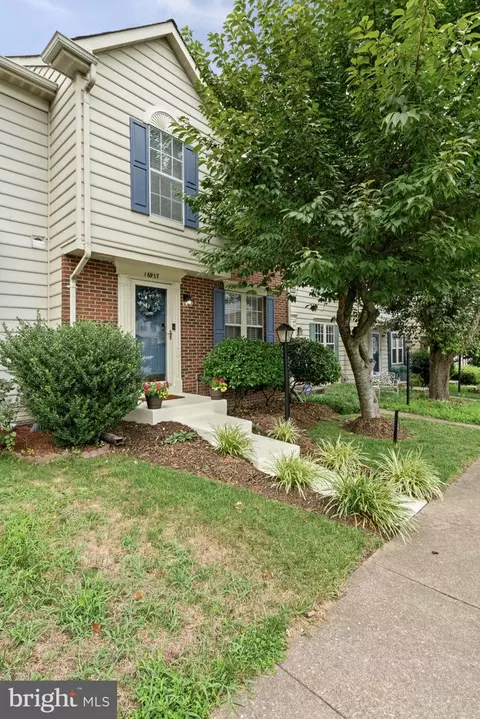 16937 Monmouth Ct, Dumfries, VA 22026