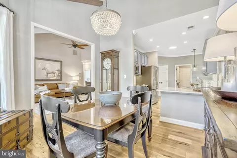 6817 Derby Run Way, Gainesville, VA 20155 photo 15