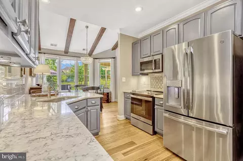 6817 Derby Run Way, Gainesville, VA 20155 photo 6