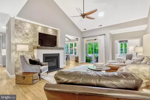 6817 Derby Run Way, Gainesville, VA 20155 photo 21
