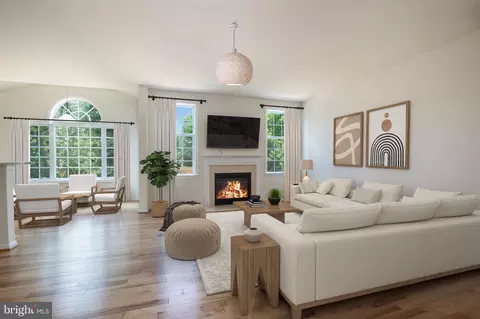 15436 Painters Cove Way, Haymarket, VA 20169