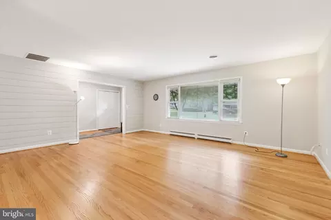 18313 Candice Dr, Triangle, VA 22172 photo 6