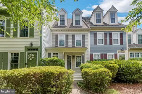 12821 Mill Brook Ct, Woodbridge, VA 22192