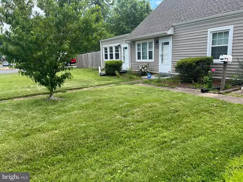 7723 Amherst Dr, Manassas, VA 20111