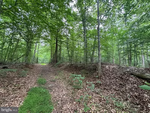 16921 Batestown Rd, Dumfries, VA 22025