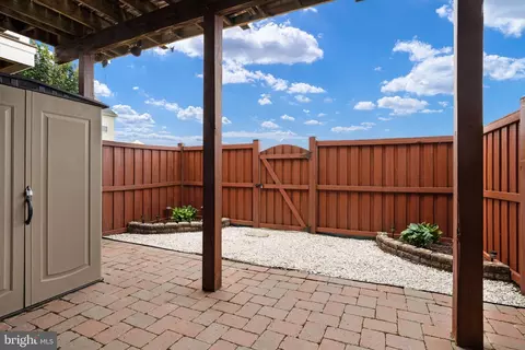 Exterior - 9013 Ribbon Falls Loop, Bristow, VA 20136 photo 7 of 8
