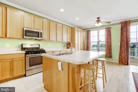 Kitchen - 9013 Ribbon Falls Loop, Bristow, VA 20136 photo 1 of 4