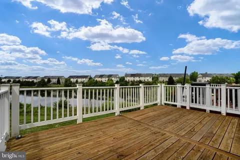 Exterior - 9013 Ribbon Falls Loop, Bristow, VA 20136 photo 5 of 8