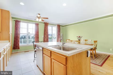 Kitchen - 9013 Ribbon Falls Loop, Bristow, VA 20136 photo 2 of 4