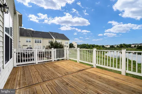 Exterior - 9013 Ribbon Falls Loop, Bristow, VA 20136 photo 4 of 8