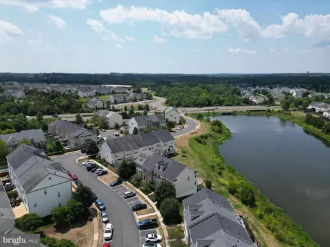 View/Area - 9013 Ribbon Falls Loop, Bristow, VA 20136 photo 4 of 4