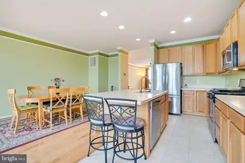 Kitchen - 9013 Ribbon Falls Loop, Bristow, VA 20136 photo 3 of 4
