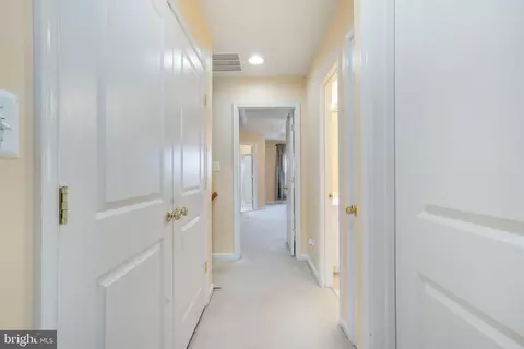 Entry Way - 9013 Ribbon Falls Loop, Bristow, VA 20136 photo 3 of 3